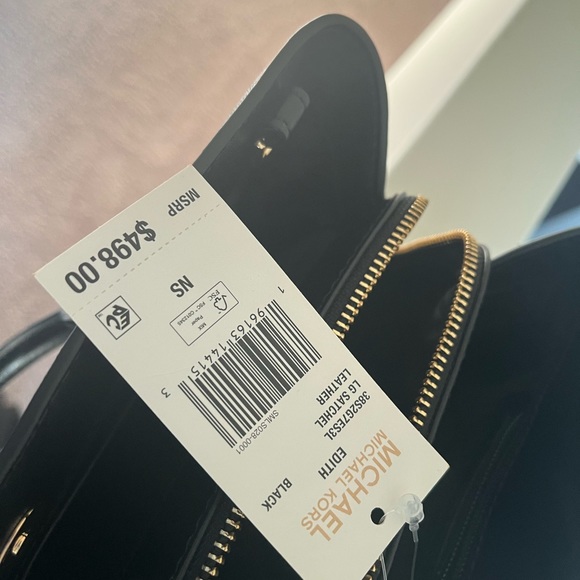 Like new Michael Kors black bag - Picture 7 of 10